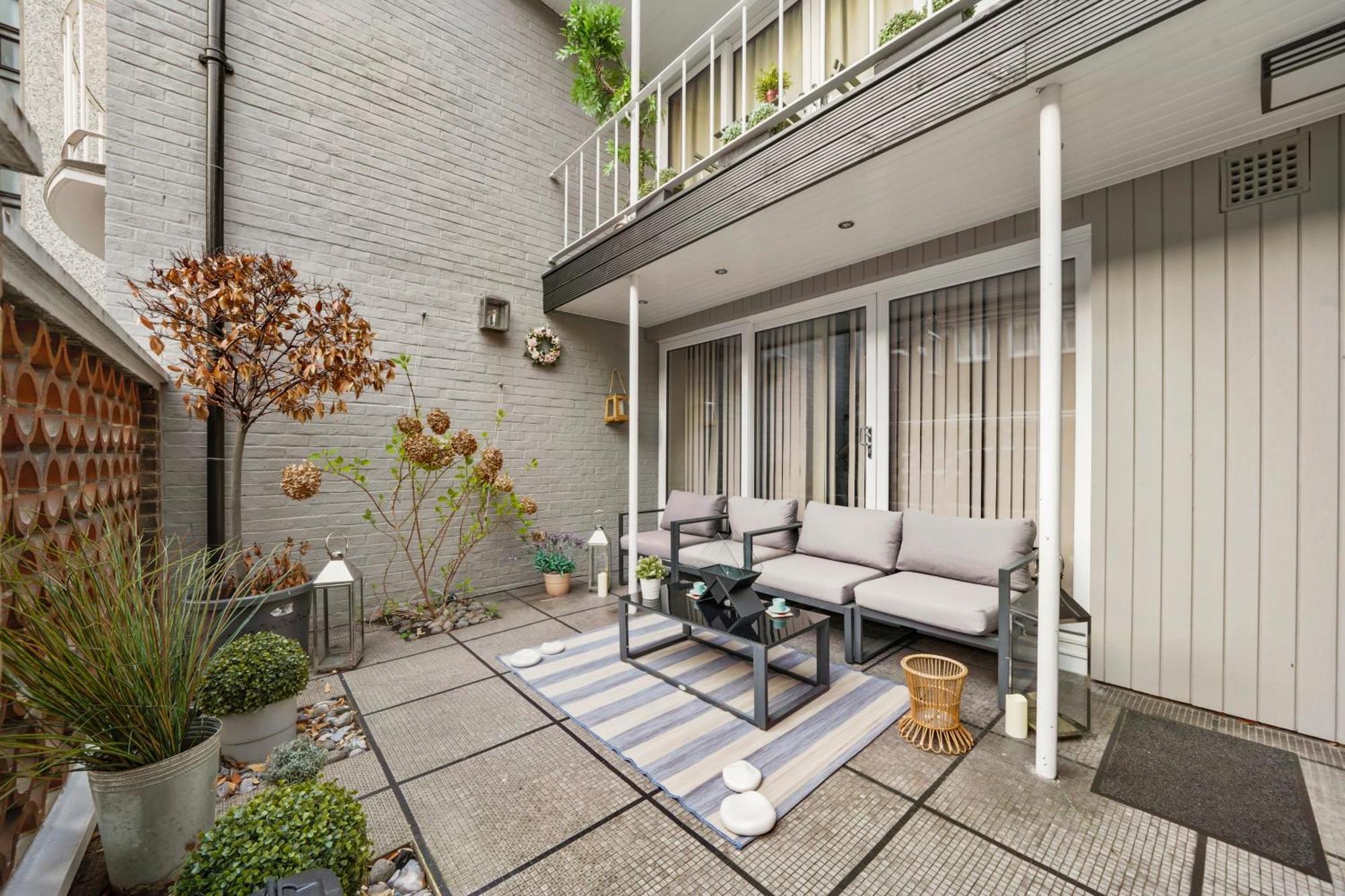 Mews House London With Private Patio & Parking Villa ภายนอก รูปภาพ