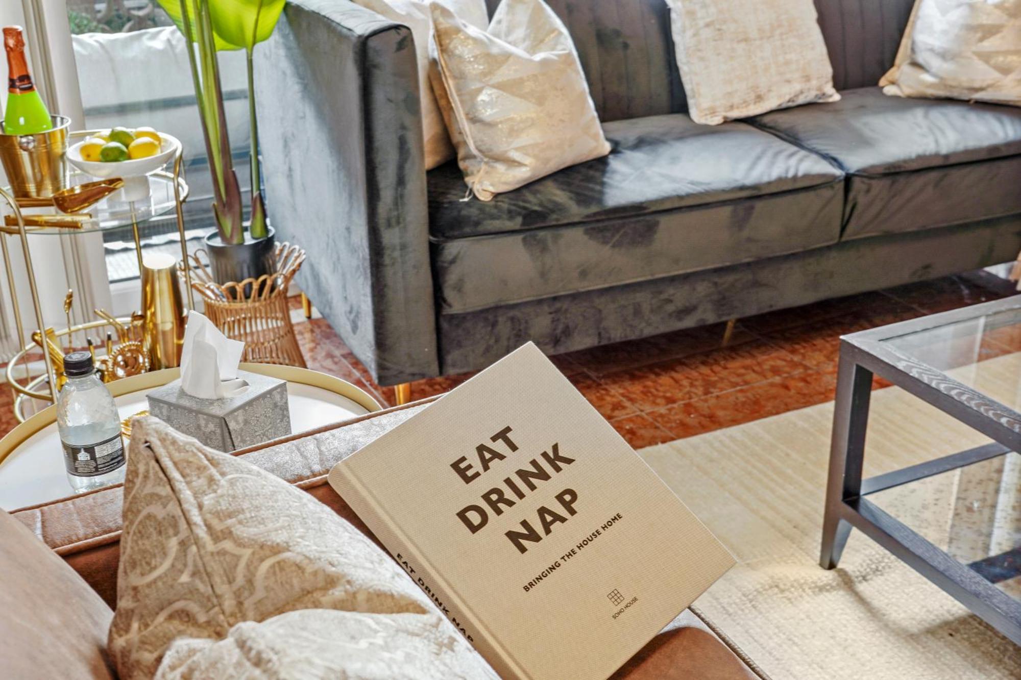 Mews House London With Private Patio & Parking Villa ภายนอก รูปภาพ